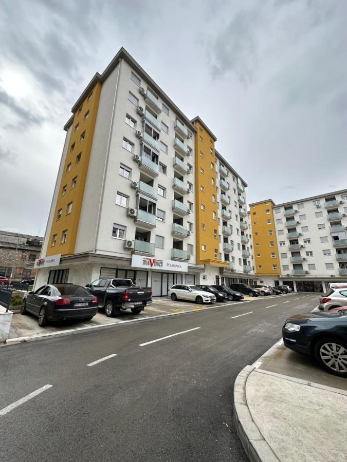 Irina Centre Apartment 포드고리차 외부 사진