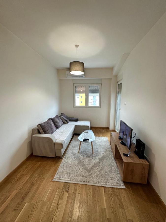 Irina Centre Apartment 포드고리차 외부 사진