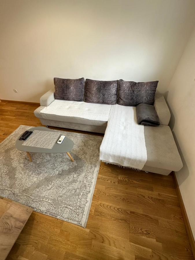 Irina Centre Apartment 포드고리차 외부 사진