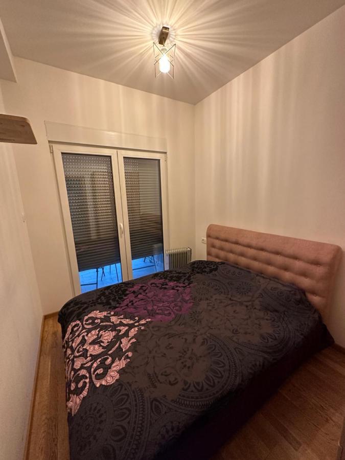 Irina Centre Apartment 포드고리차 외부 사진