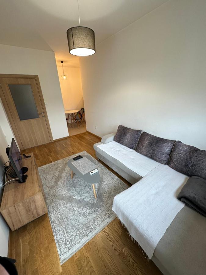 Irina Centre Apartment 포드고리차 외부 사진